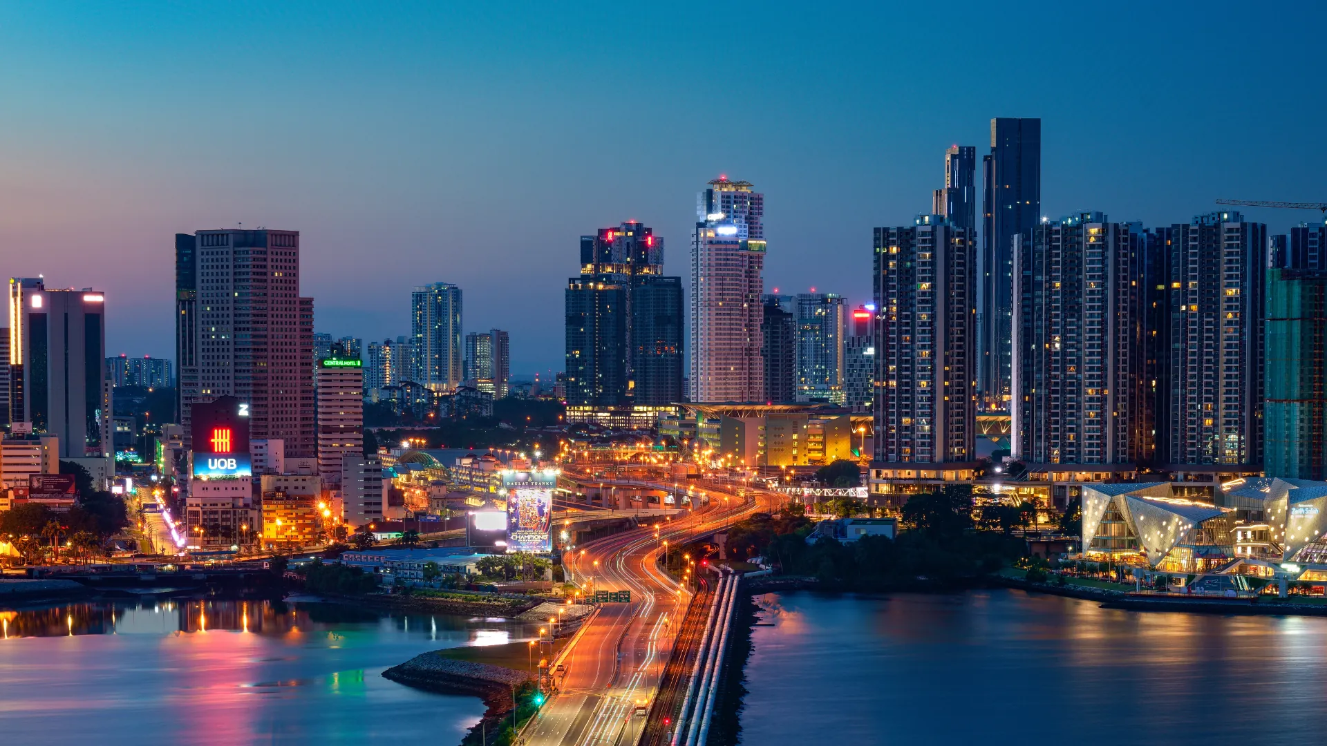 Premium private car transport from Malaysia to Singapore and Thailand.