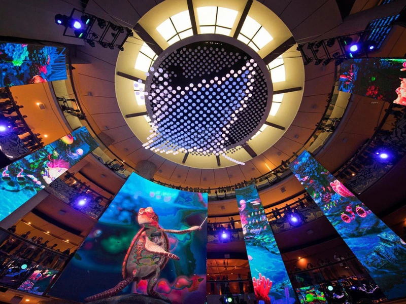 The spectacular SkySymphony light show at SkyAvenue Mall, a mesmerizing attraction to enjoy before your comfortable return in a Genting Highlands day trip private car.
